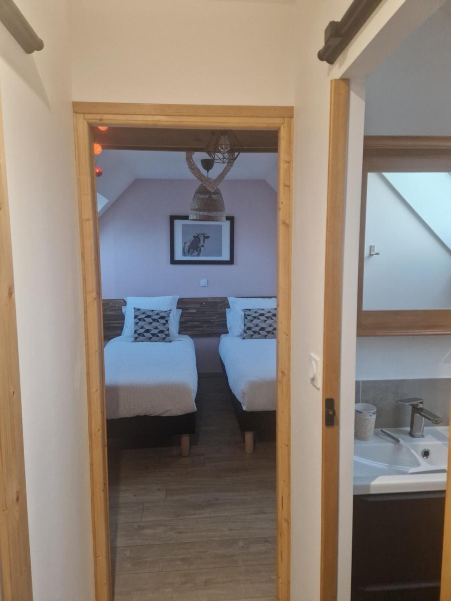 Au Vert Des Lys Chambres D'Hotes Haverskerque Номер фото